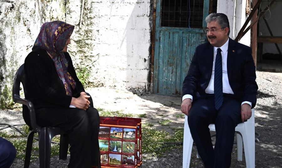 Vali Yılmaz, bir vatandaşı evinde ziyaret etti