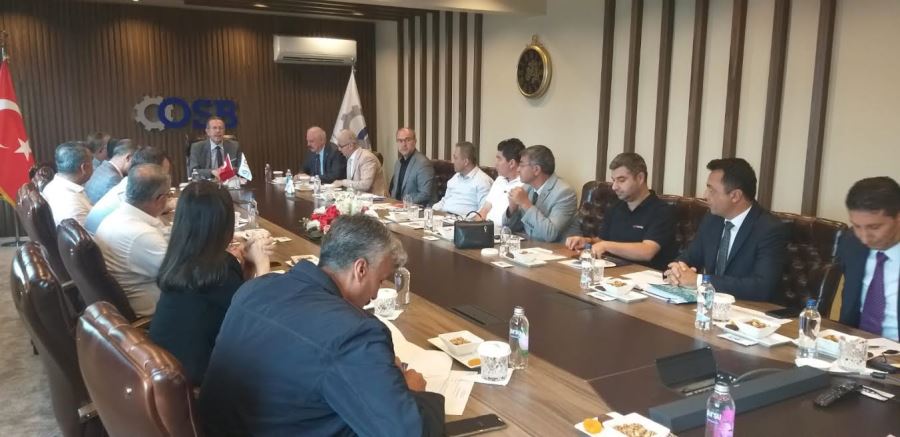 Osmaniyeli Sanayiciler, toplantıda bir araya geldi